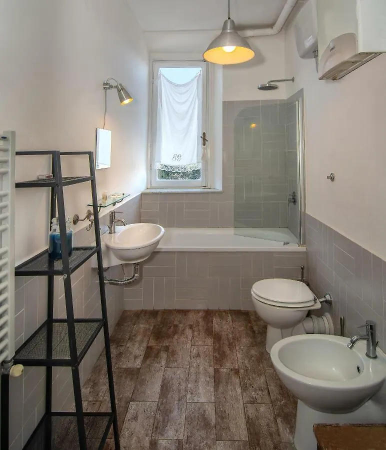 Villa Eugenia Livorno 4*,  Italia